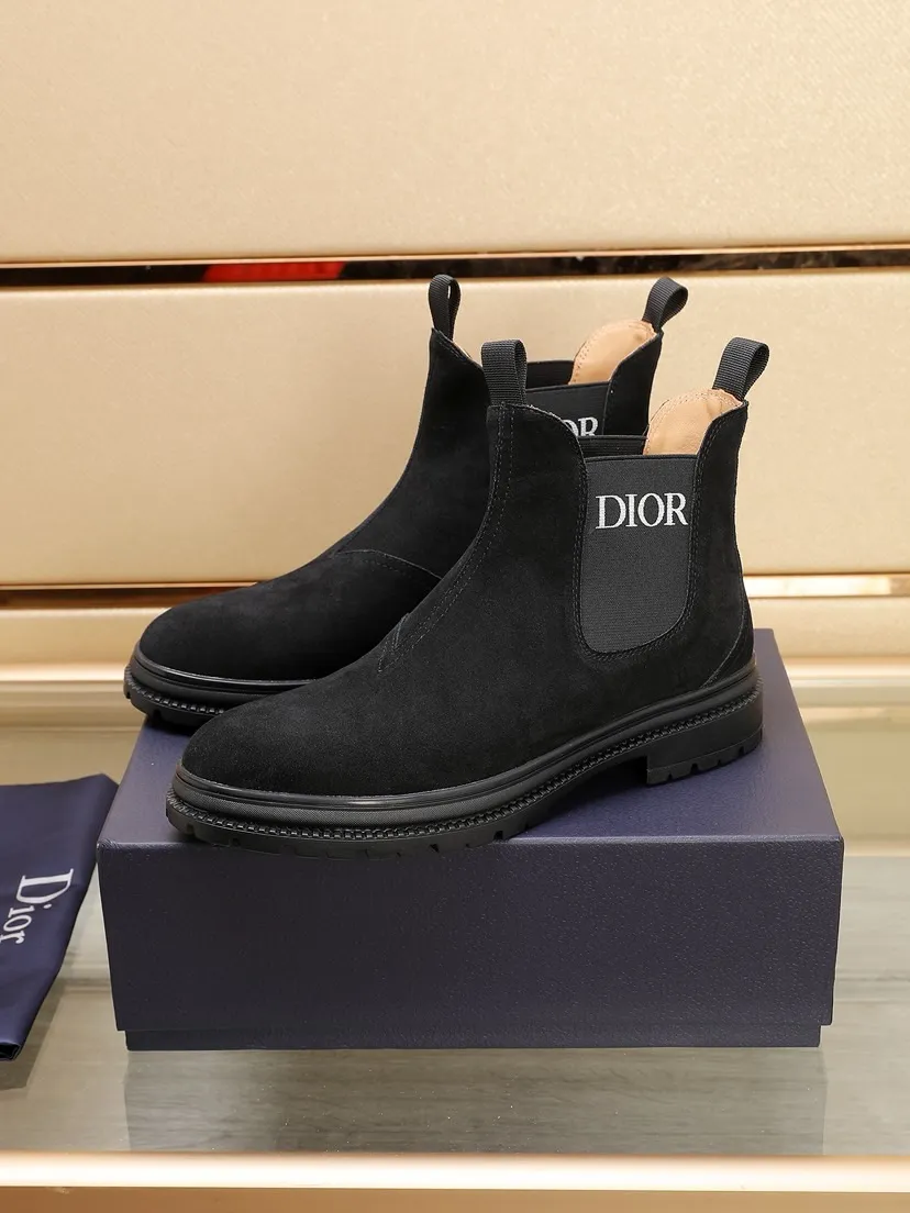 Men's men's shoes 💰P500💰[Dior] Dior ✨ is online at the same time 👏 This casual sneaker is a new product in the series and continues Di*r's classic style. The upper is made of original first-layer cowhide, paired with a textured outsole, and the brand's iconic details are on the side openings to enhance the style. Fashionable and versatile. Create a casual look. Size: 38-44 (45 customized)